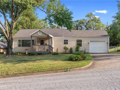 700 W Burton St, Nevada, MO, 64772