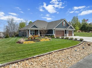 329 Walelu Trl, Vonore, TN 37885