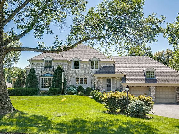 2nd image of 662 Ivy Falls Ct