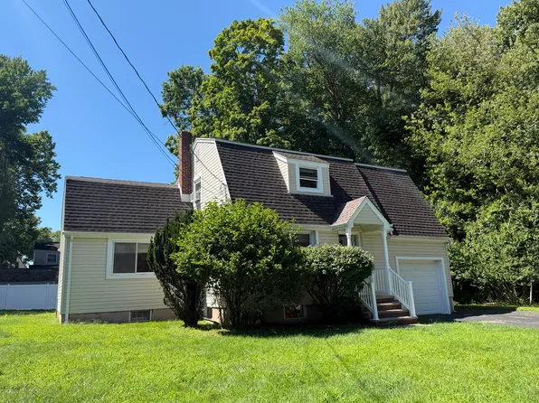 36 Morningside Ave, Cresskill, NJ 07626