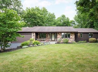 7047 Bear Ridge Rd, North Tonawanda, NY 14120