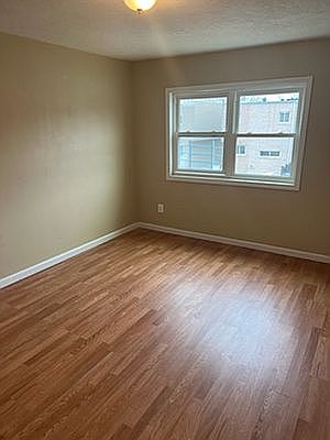 3rd image of 1456 Ohm Ave #2