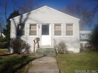 914 Milnor St, Alton, IL 62002