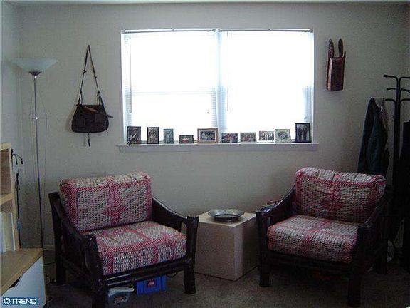 3rd image of 8957 E Roosevelt Blvd