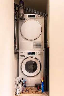 Rented by Batra Group Inc | media 18