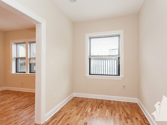 4th image of 2244 W Wilson Ave #3