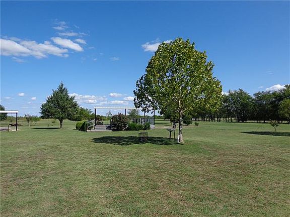 2nd image of 815 Fm 897
