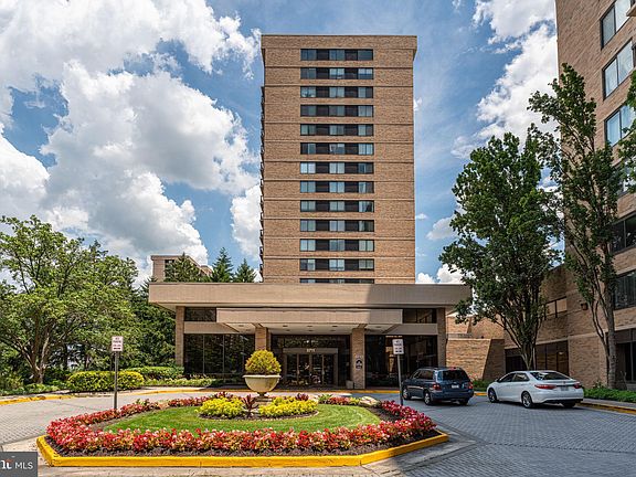4th image of 3713 George Mason Dr #107