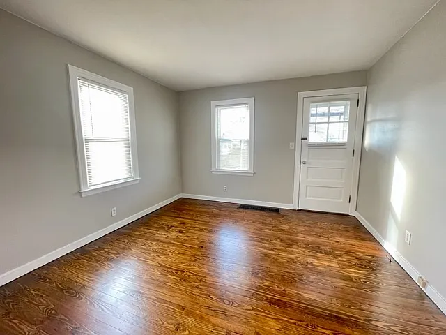 2 bed, 628 sqft, $945 — Photo 3