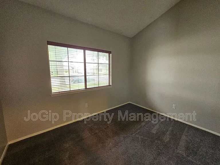 602 Prairie Dell St — Photo 10