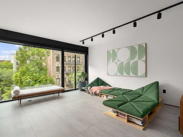619 East 6th Street 4 image 3 of 13