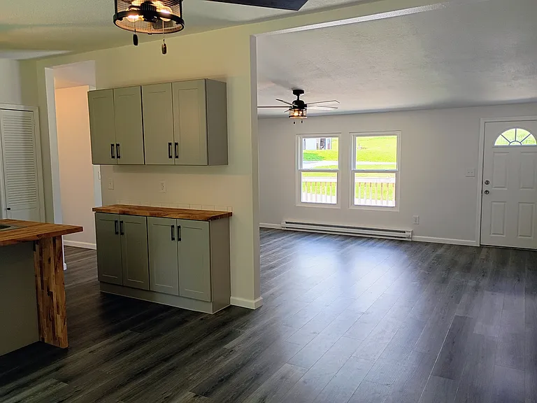 10 Deer Lk — Photo 15
