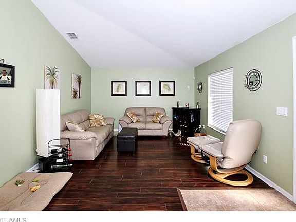 4th image of 1114 NE Juanita Pl