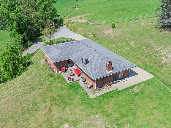 4th image of 383 Ridgemont Dr