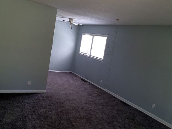 4th image of 2126 Goldsmith Ln