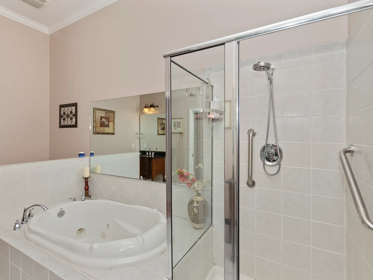 4 bed, 2056 sqft, $2,750 — Photo 4