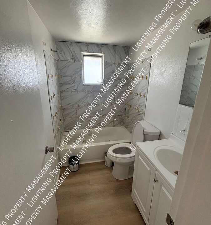 2nd image of 4522 Audrey Ln