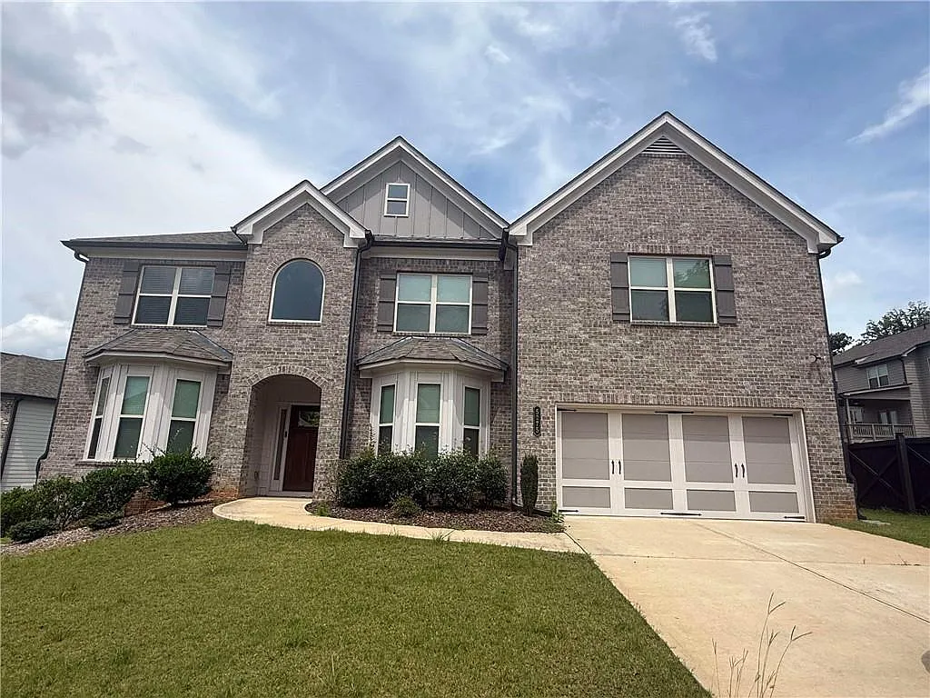 5 bed, 4.0 bath, 3726 sqft, $3,700 — Photo 3