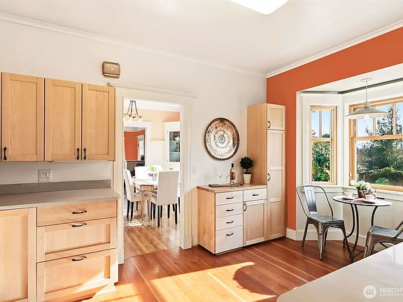 4th image of 932 N 70th Street