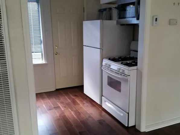 350 Grand St #2, Redwood City, CA 94062
