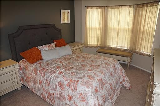 2nd image of 4207 Twin Oaks Ct