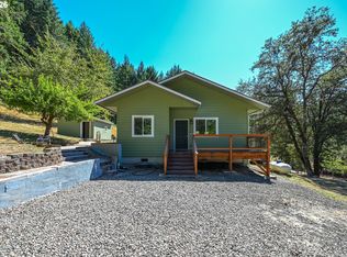 295 Wolf Valley Dr, Umpqua, OR 97486