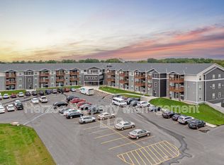 1021 30th St NW APT 301, Willmar, MN 56201