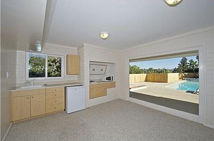 4th image of 4595 Panorama Dr
