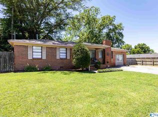 503 Corsbie St SW, Hartselle, AL 35640