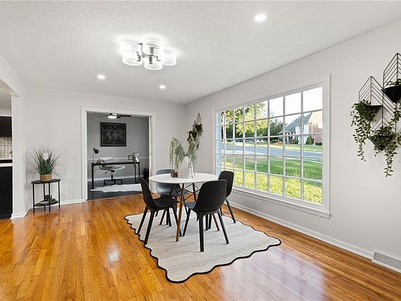 2nd image of 3512 NE Shady Lane Dr