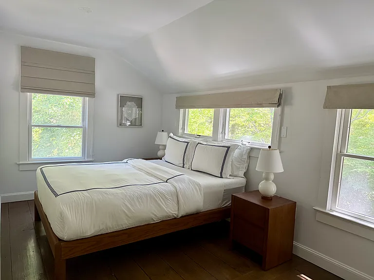 130 Accabonac Rd — Photo 11