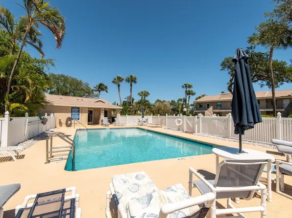 201 International Dr APT 215, Cape Canaveral, FL 32920