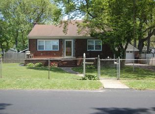 81 Gridley St, West Islip, NY 11795