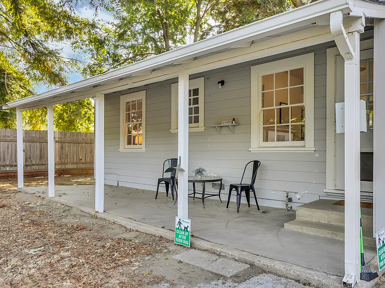 1539 Maryland Ave — Photo 42