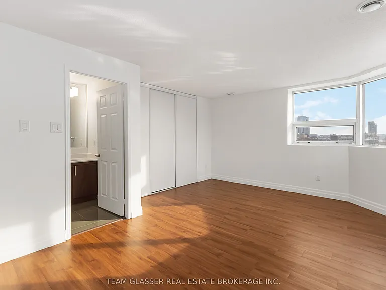 675 Richmond St #904 — Photo 21