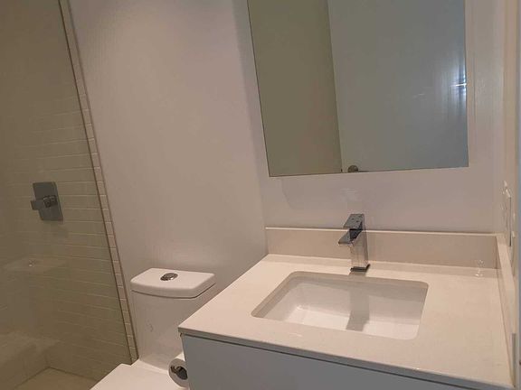 5th image of 7 Grenville St W #1812