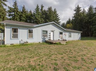 722 Lewis Rd, Port Angeles, WA 98362