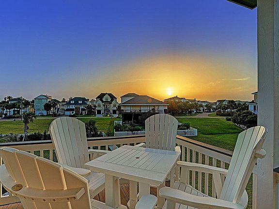 4th image of 3638 Foremast Dr