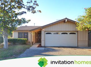 461 E 249th St, Carson, CA 90745