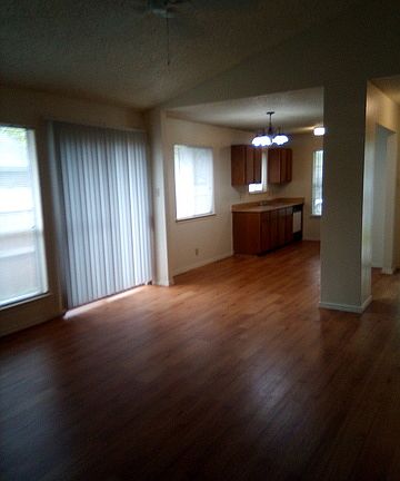 4th image of 5014 Anacacho St