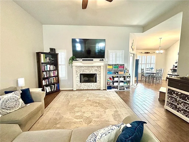 7005 Vineyard Dr — Photo 13