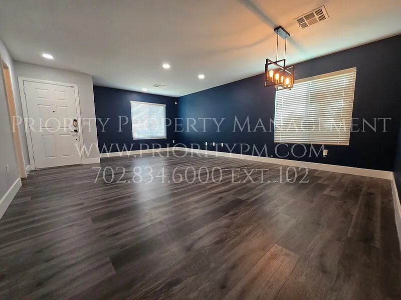 10001 Ranch Hand Ave