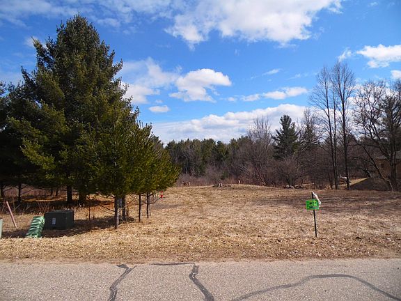 3rd image of 5458 Wellington Rd