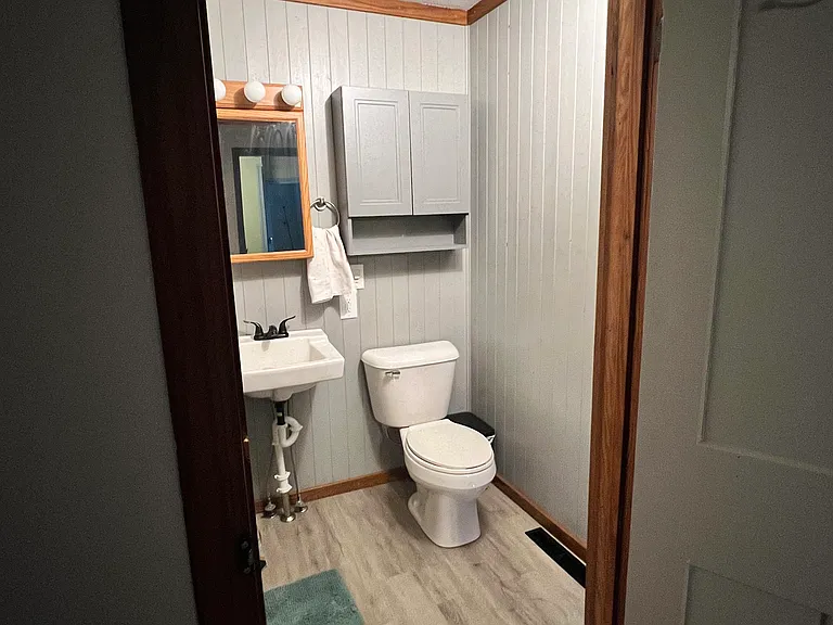 7085 Salineville Rd NE — Photo 13