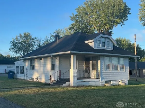 1225 Garbry Rd, Piqua, OH 45356