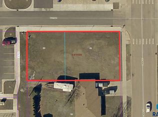 601 Main St, Lennox, SD 57039