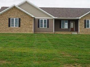 915 Pamer Rd, Atwater, OH 44201