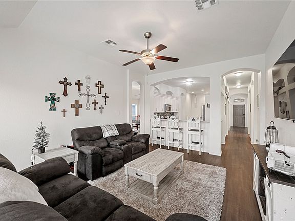 2nd image of 5127 Stewart Dr