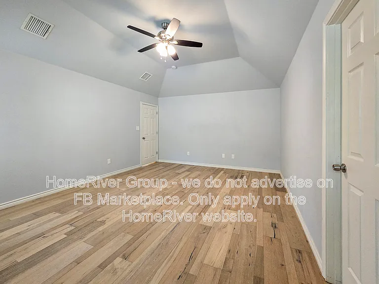 440 Pecan Dr — Photo 8