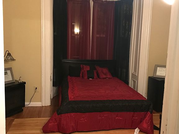 3rd image of 10 Macomb St #1